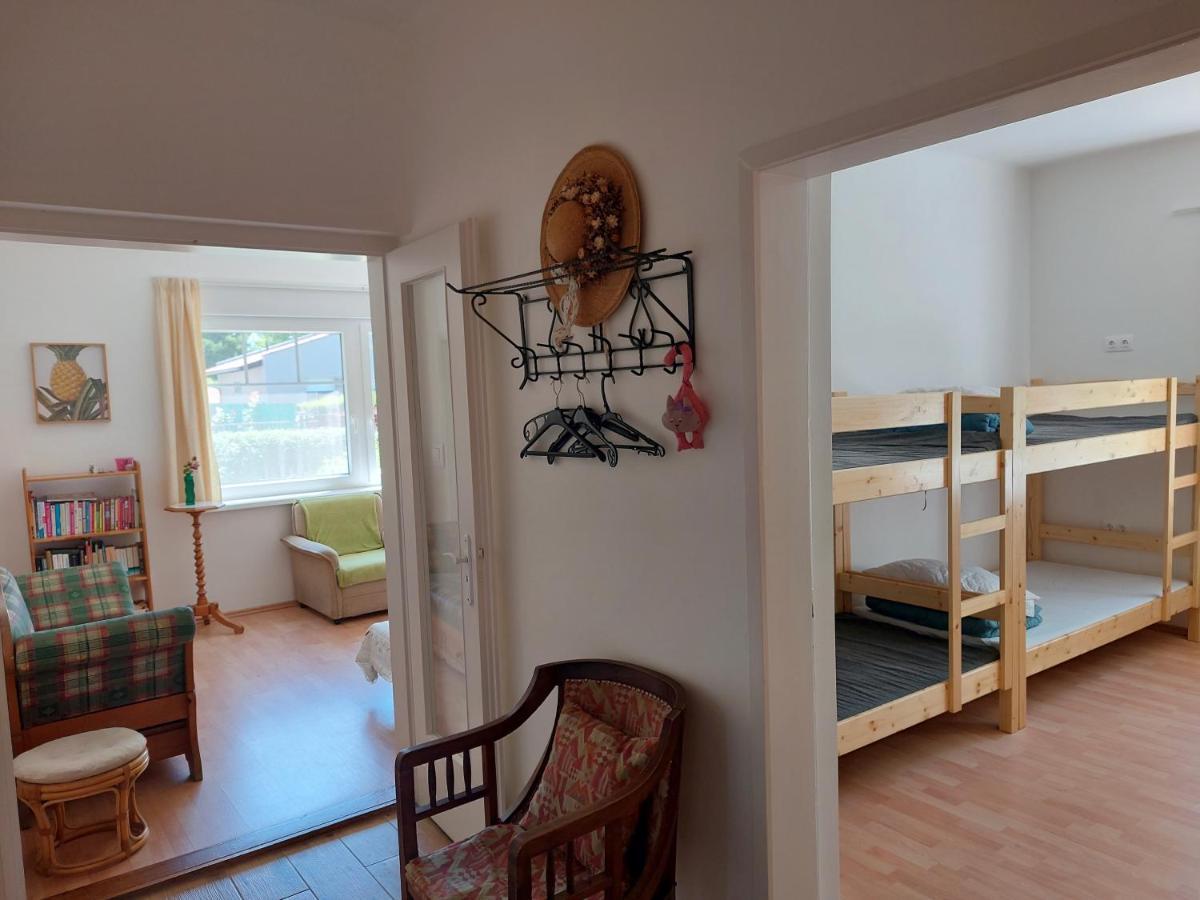 Hostel Zamárdi Екстериор снимка